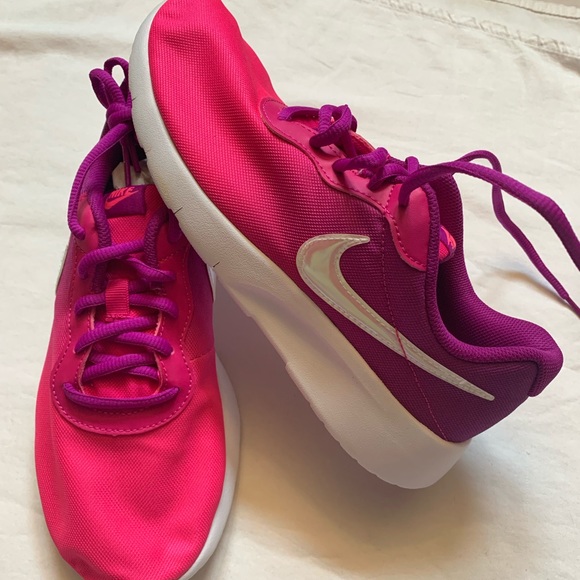 NIKE TANJUN PRINT (GS) HYPER YOUTH GILR'S & WOMENS - Picture 6 of 11